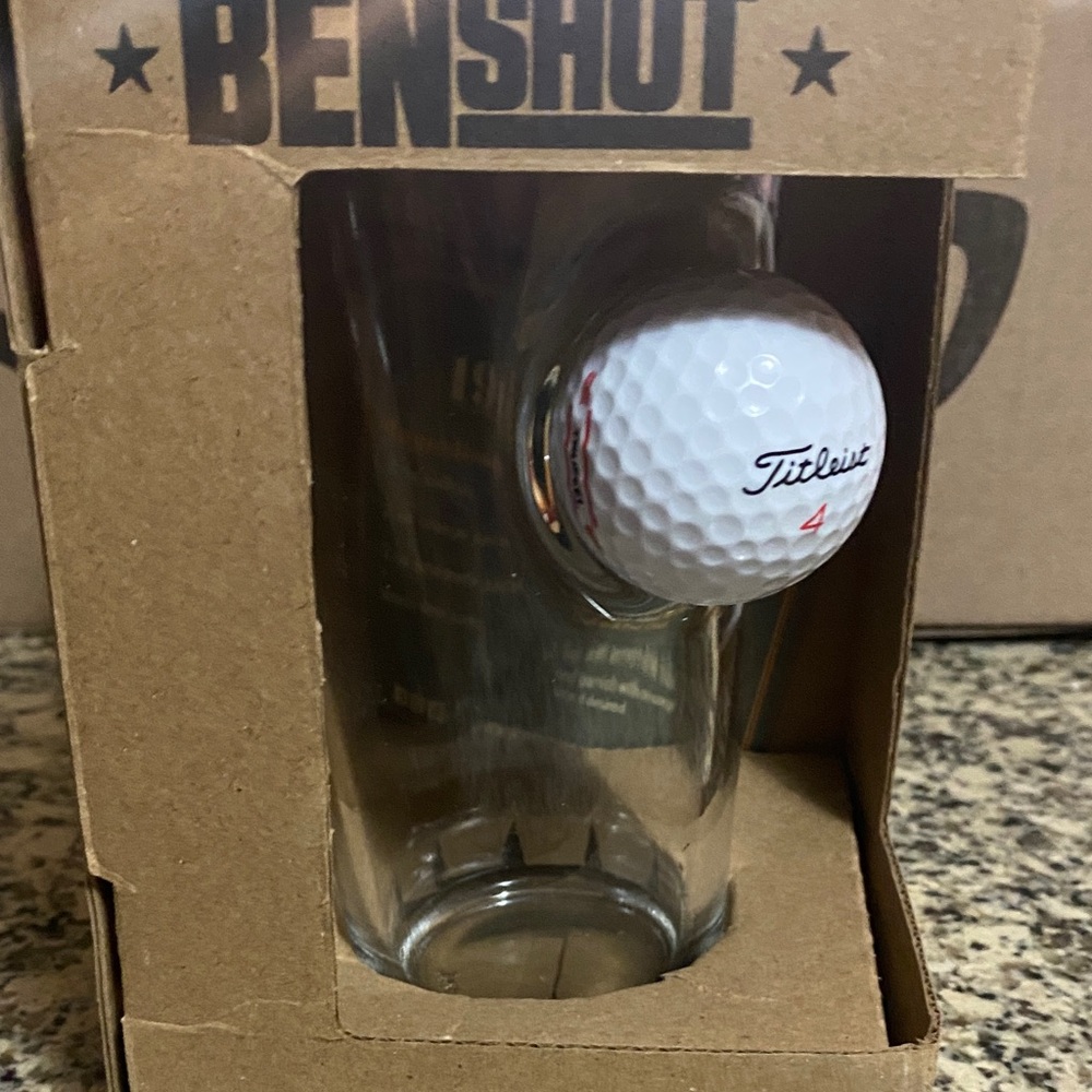 Titleist Clear Pint Glass with White Golf Ball